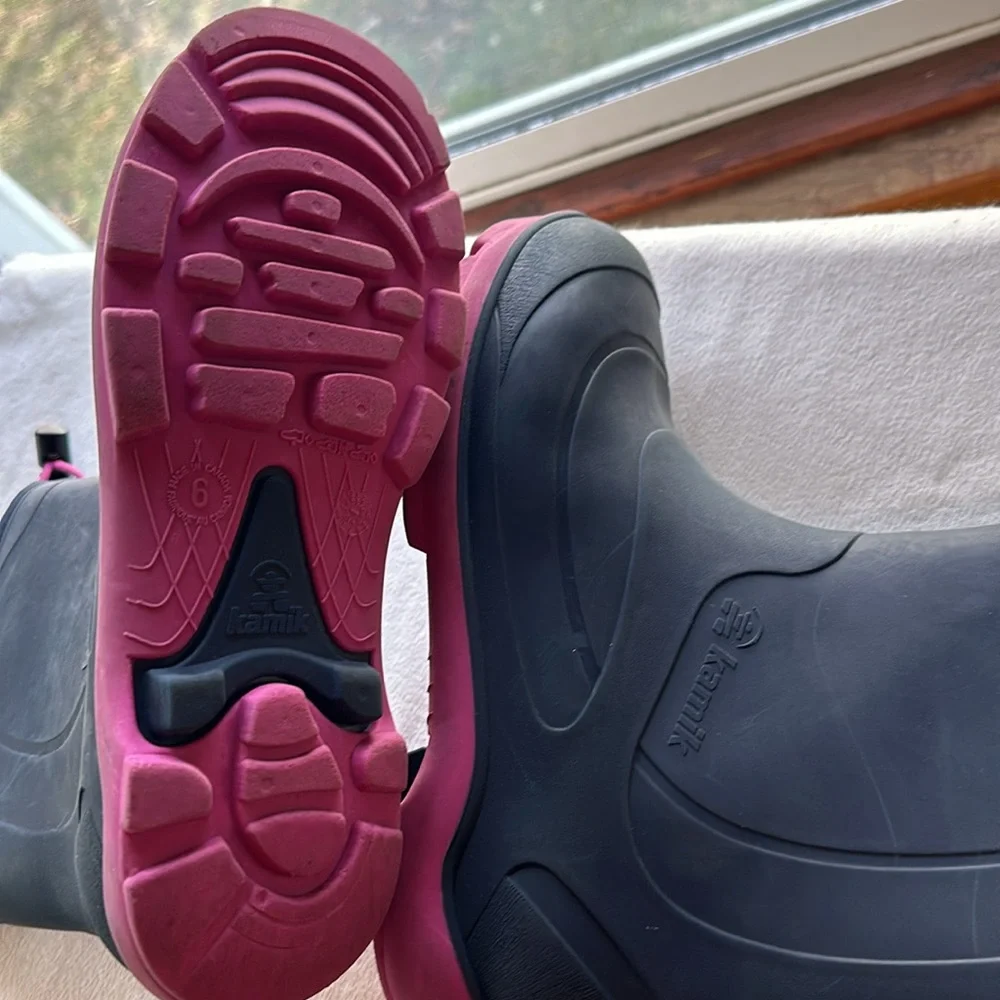 💜💜 Kamik Rubber Outdoors Boots Made in Canada Size 6 Removable Inner BootLiner